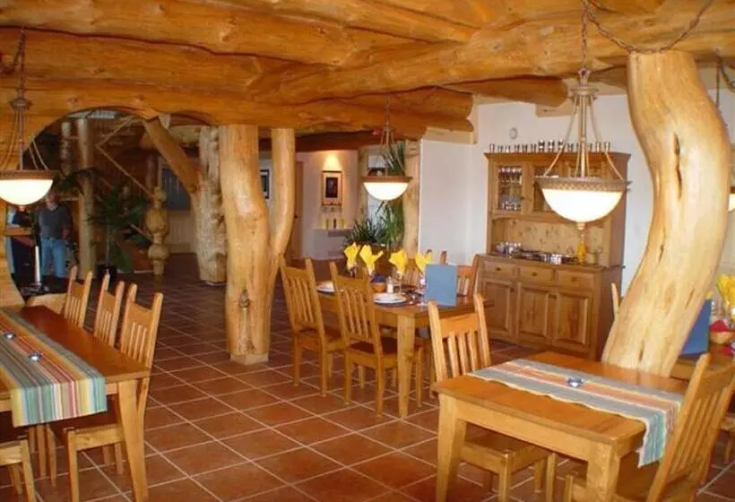 ホテル Williston Lake Resort