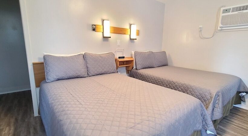 Maple Leaf Motel