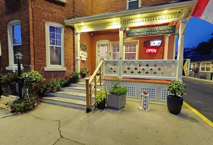 Maple Leaf Motel