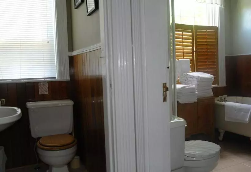 Meander In B&b