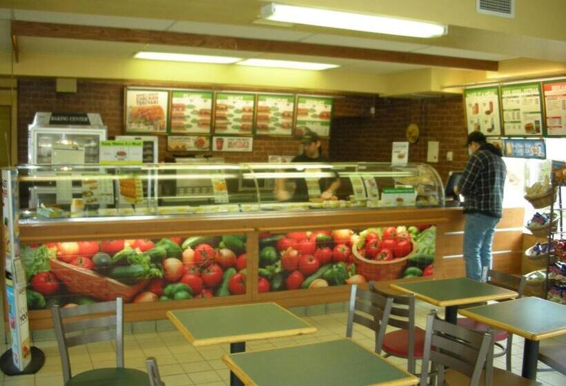 Motel Cache Creek Inn