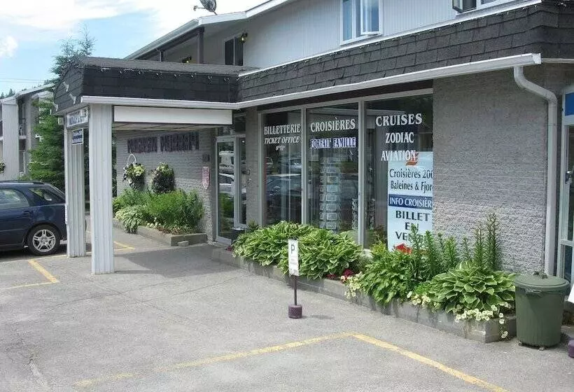 Motel De L'anse A L'eau