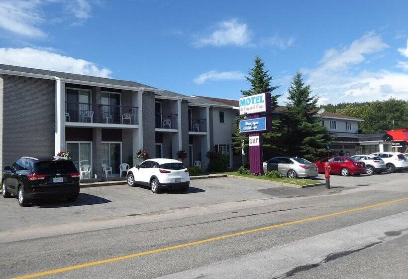 Motel De L'anse A L'eau