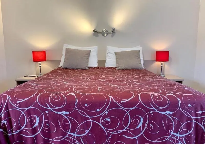 Motel De L'anse A L'eau