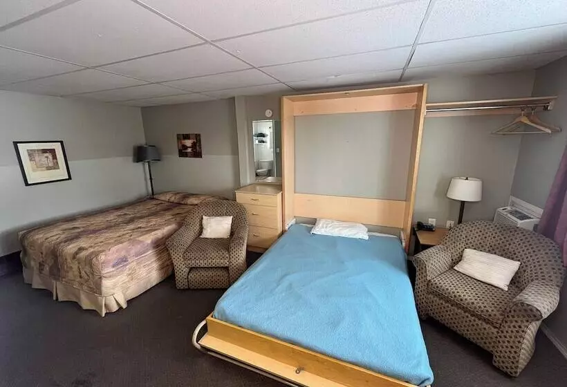 Raccoon Lodge Motel