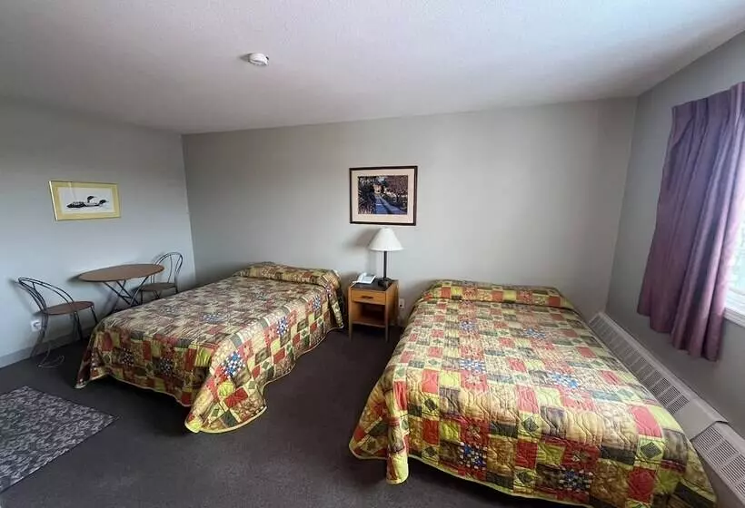 Raccoon Lodge Motel