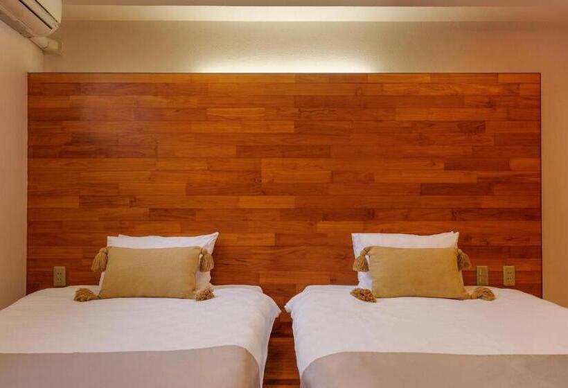 리조트 海まで徒歩1分 沖縄でも珍しい絶景ホテル 贅沢プライベートビーチ付き ビーチルーム