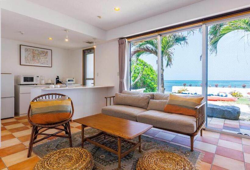 리조트 海まで徒歩1分 沖縄でも珍しい絶景ホテル 贅沢プライベートビーチ付き ビーチルーム