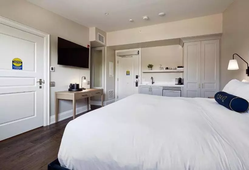 Lomakeskus 124 On Queen Hotel & Spa