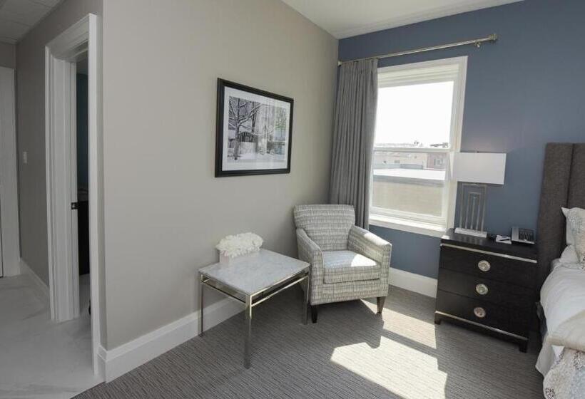 Resort Otel 124 On Queen Hotel & Spa