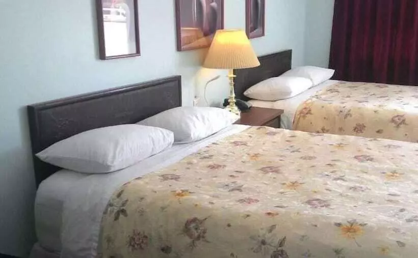 Round Up Motel