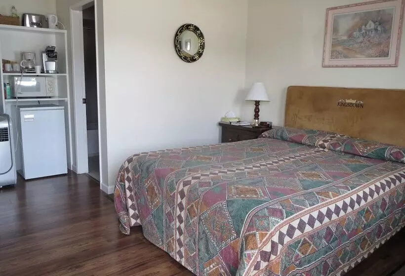 Round Up Motel