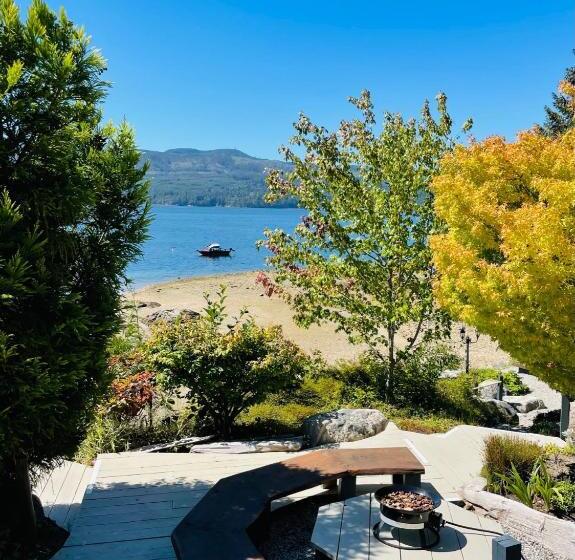 The Tuwanek Hotel And Spa