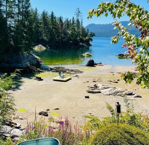 The Tuwanek Hotel And Spa