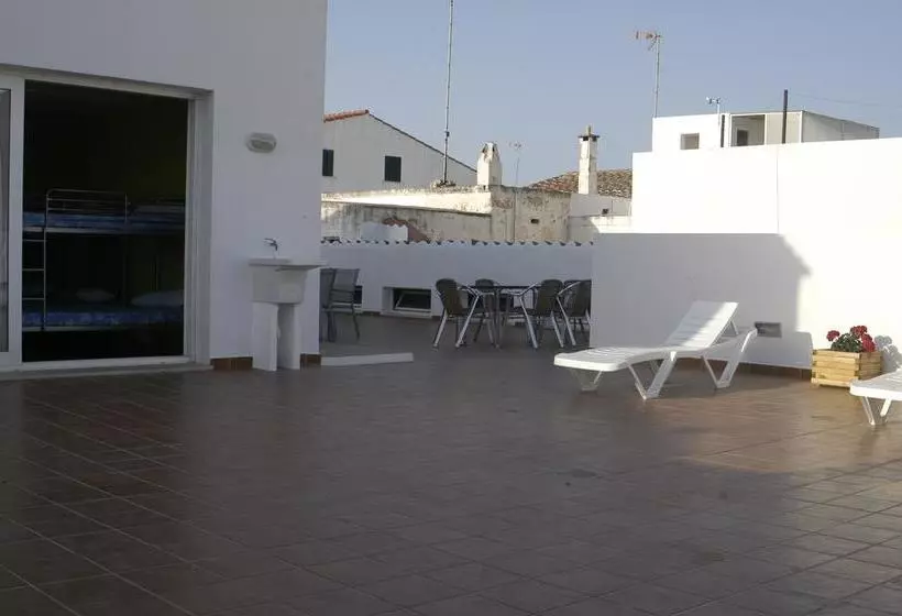 Hostel & Gym Relise   Albergue Juvenil
