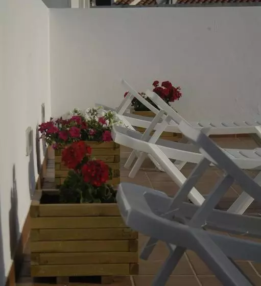 Hostel & Gym Relise   Albergue Juvenil