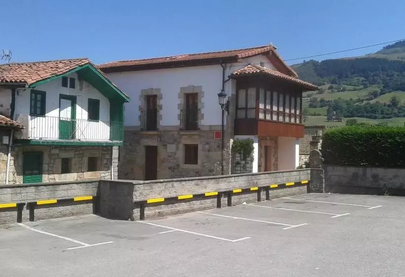 هاستل Apartamentos Rurales La Casa Vieja De Alceda