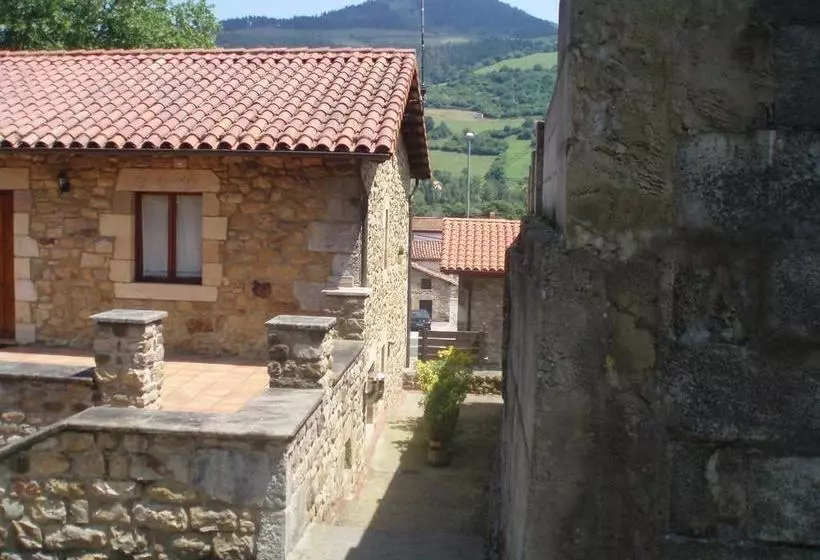 هاستل Apartamentos Rurales La Casa Vieja De Alceda