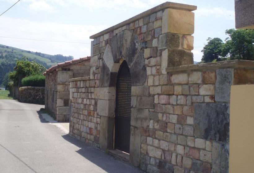 Общежитие Apartamentos Rurales La Casa Vieja De Alceda