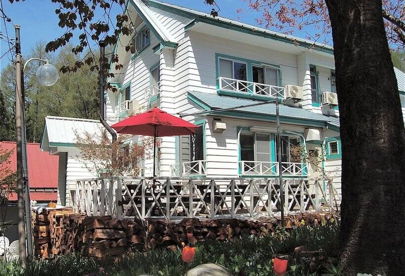 Bed and Breakfast Onsen Pension Hanasakiyama