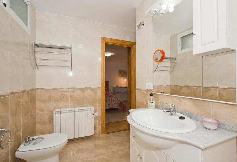 مبيت وإفطار Villa Madnis