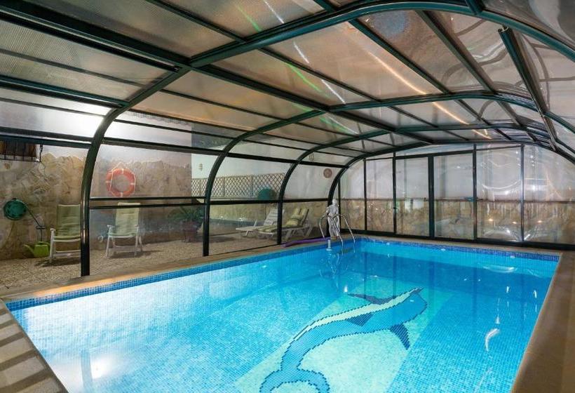 مبيت وإفطار Villa Madnis