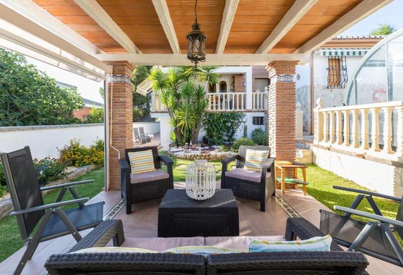 مبيت وإفطار Villa Madnis