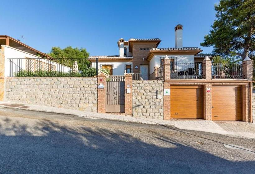 مبيت وإفطار Villa Madnis