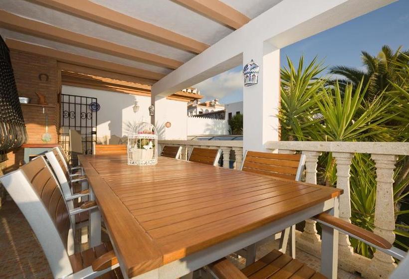 مبيت وإفطار Villa Madnis