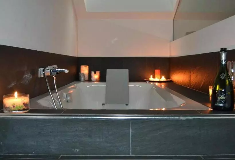 Hotel 7 Uvas