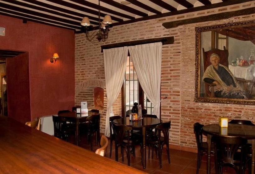 Hotel Doña Elvira Nava