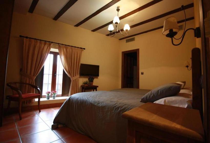 Hotel Doña Elvira Nava