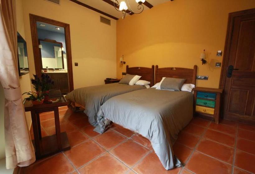 Hotel Doña Elvira Nava