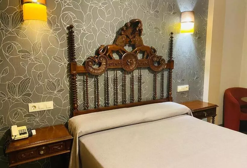 هتل Gran Casona De Sanabria
