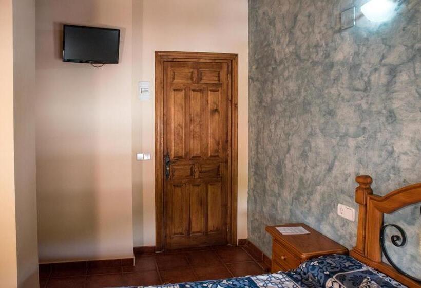 Отель Hospedaje Rural Casa Parri