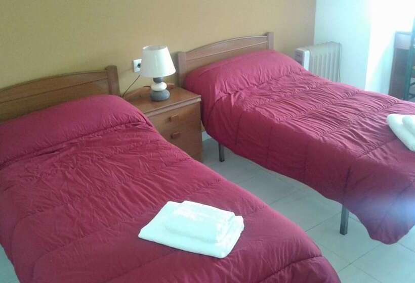 ホテル Hostal Neus