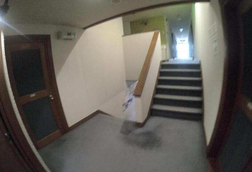 בית מלון כפרי Monkey Rider