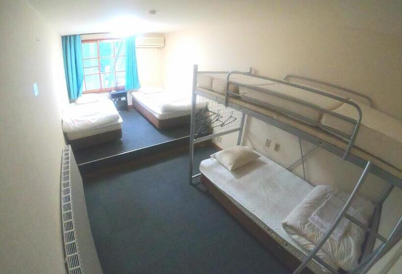 בית מלון כפרי Monkey Rider