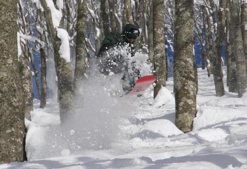 בית מלון כפרי Monkey Rider