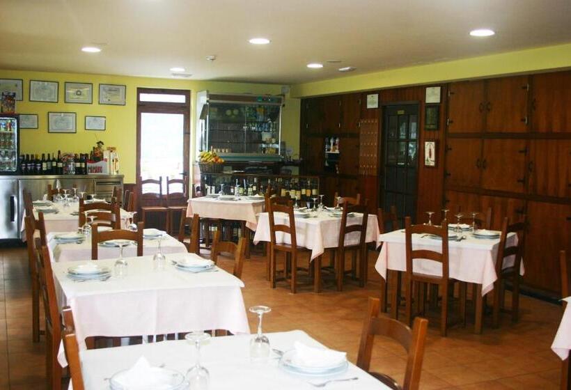 בית מלון כפרי Restaurante Canero