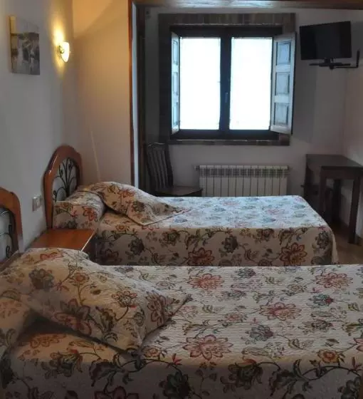 Hotelli Restaurante La Parra
