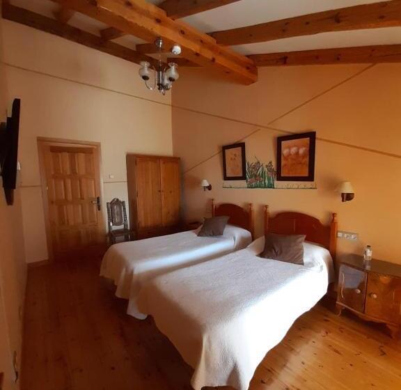 ホテル Rural El Perdigon