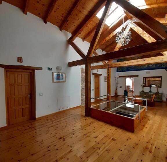 ホテル Rural El Perdigon