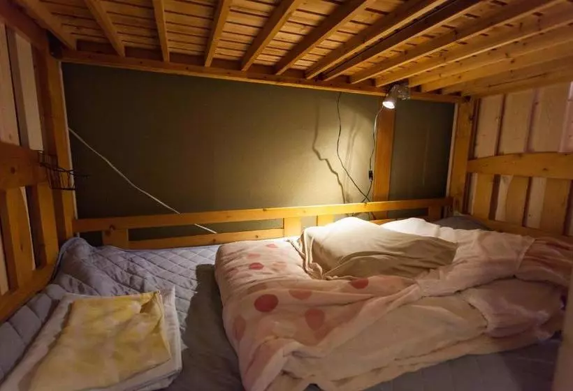 Ml International Hostel