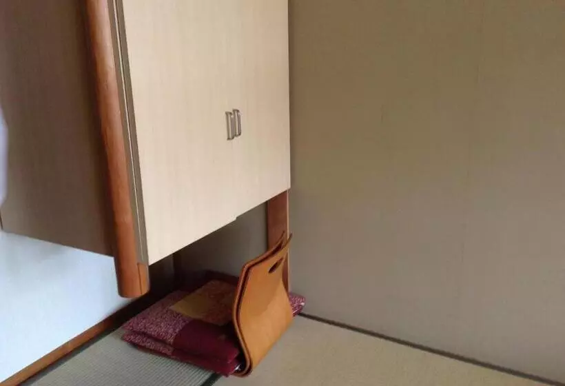 Ryokan Happokan