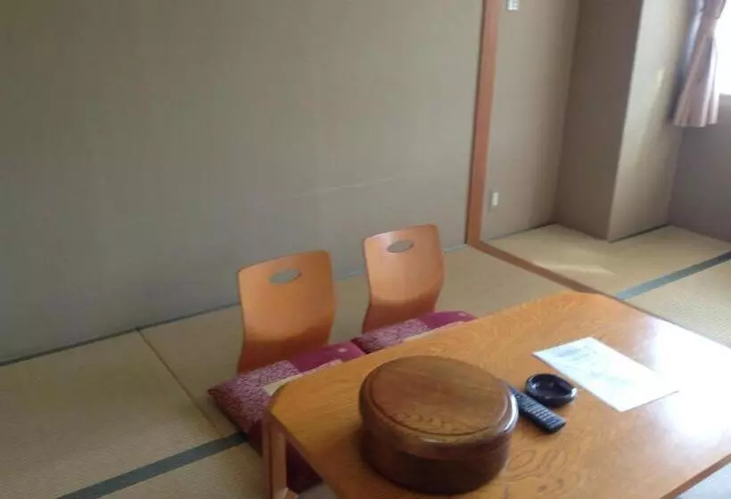 Ryokan Happokan