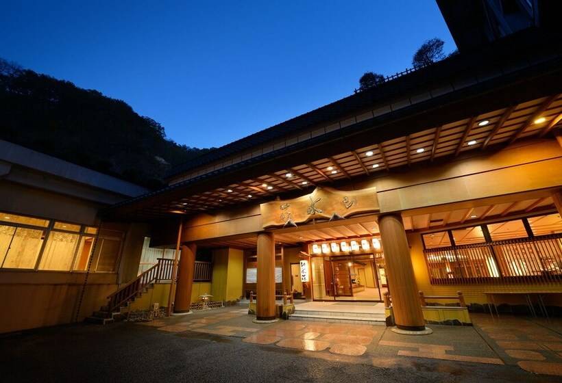 ריוקאן Sansuiso Tsuchiyu Spa