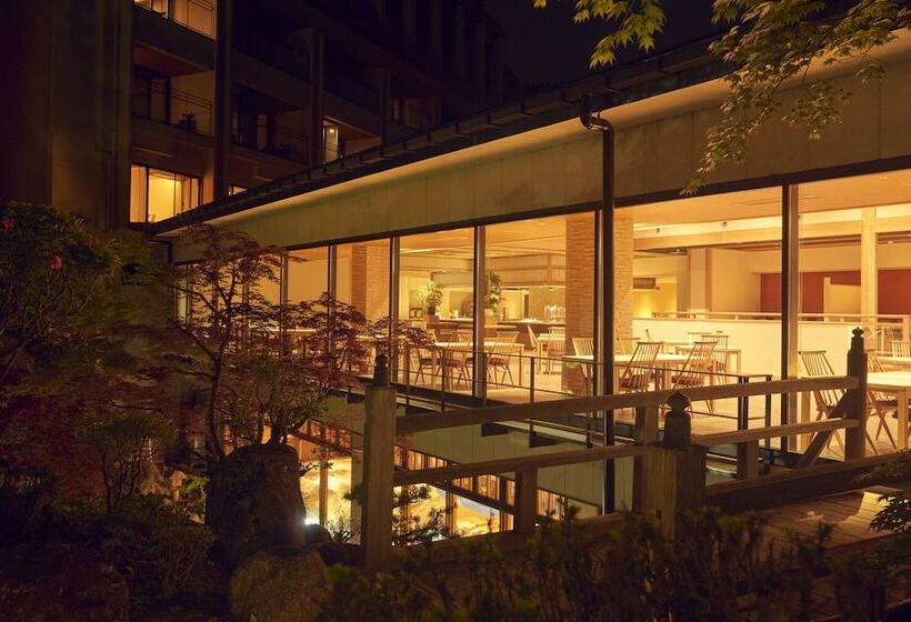 ריוקאן Sansuiso Tsuchiyu Spa