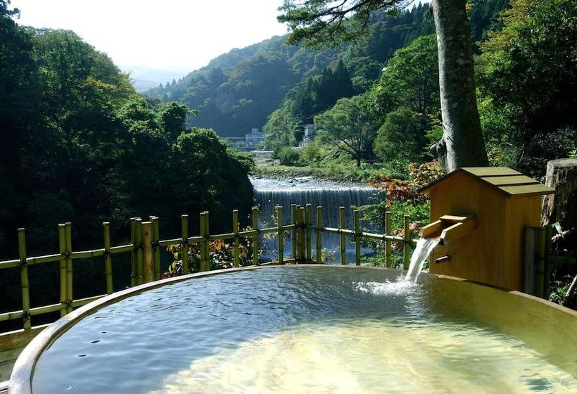 ריוקאן Sansuiso Tsuchiyu Spa