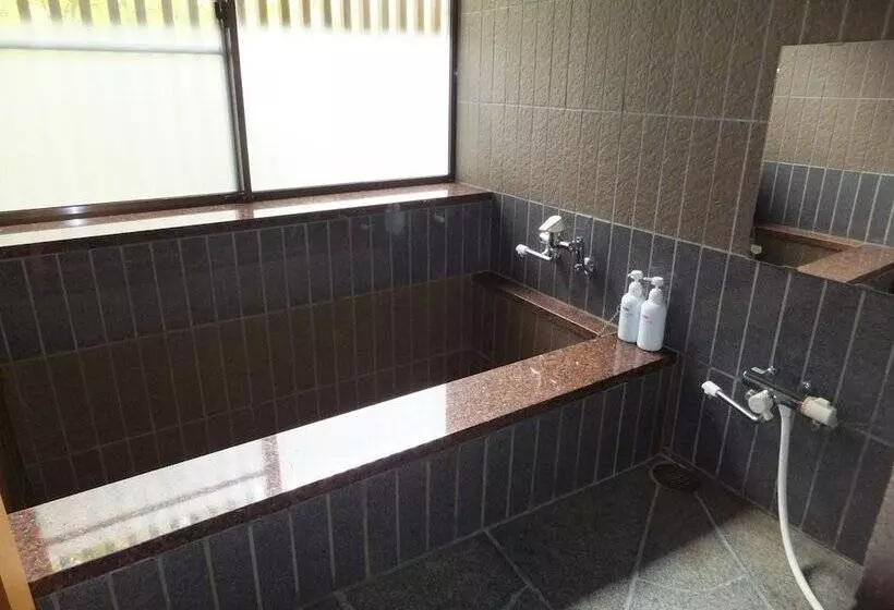 Ryokan Tanakaya